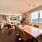 Villa Maison Lumineuse Avec Vue Mer, Montagne Et Sur Le Rocher De Roquebrune, Piscine Et Parking *