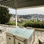 Maison Lumineuse Avec Vue Mer, Montagne Et Sur Le Rocher De Roquebrune, Piscine Et Parking *