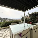 Villa Maison Lumineuse Avec Vue Mer, Montagne Et Sur Le Rocher De Roquebrune, Piscine Et Parking