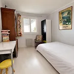 Maison Lumineuse Avec Vue Mer, Montagne Et Sur Le Rocher De Roquebrune, Piscine Et Parking Villa