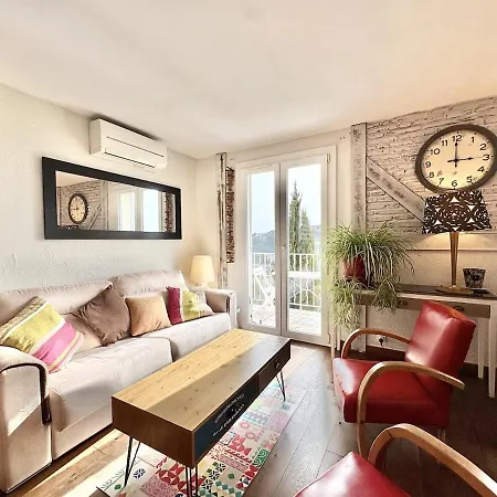 Maison Lumineuse Avec Vue Mer, Montagne Et Sur Le Rocher De Roquebrune, Piscine Et Parking Villa