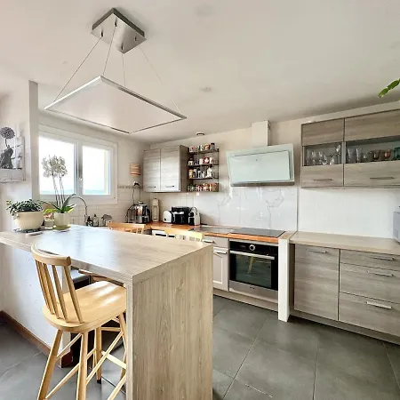 Maison Lumineuse Avec Vue Mer, Montagne Et Sur Le Rocher De Roquebrune, Piscine Et Parking Saint-Raphael (Var)