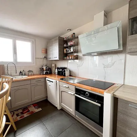 Maison Lumineuse Avec Vue Mer, Montagne Et Sur Le Rocher De Roquebrune, Piscine Et Parking Saint-Raphael (Var)