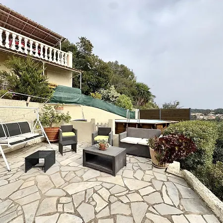 Maison Lumineuse Avec Vue Mer, Montagne Et Sur Le Rocher De Roquebrune, Piscine Et Parking Saint-Raphael (Var)